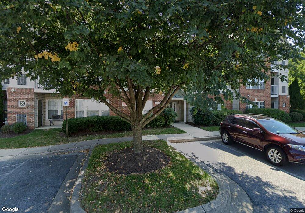 2059 Hunting Ridge Dr, Owings Mills, MD 21117 - photo 1