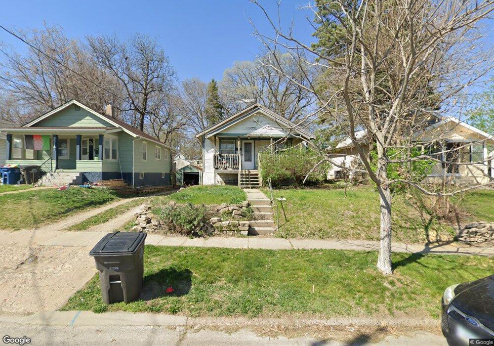 2713 Meek Ave, Des Moines, IA 50311 - photo 1