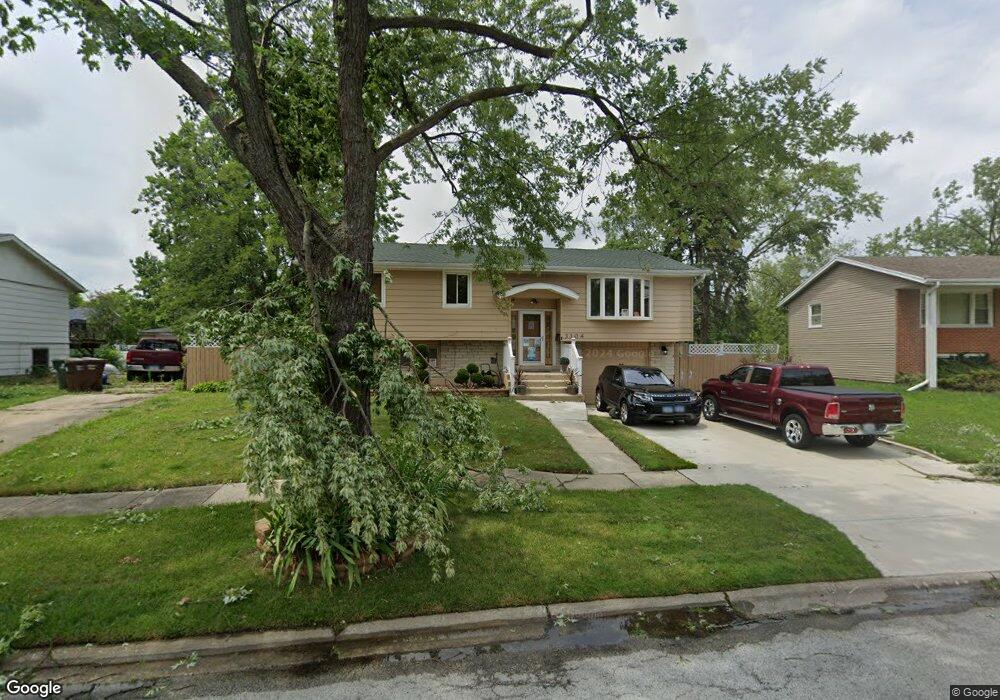 3304 Tulip Dr, Hazel Crest, IL 60429 - photo 1