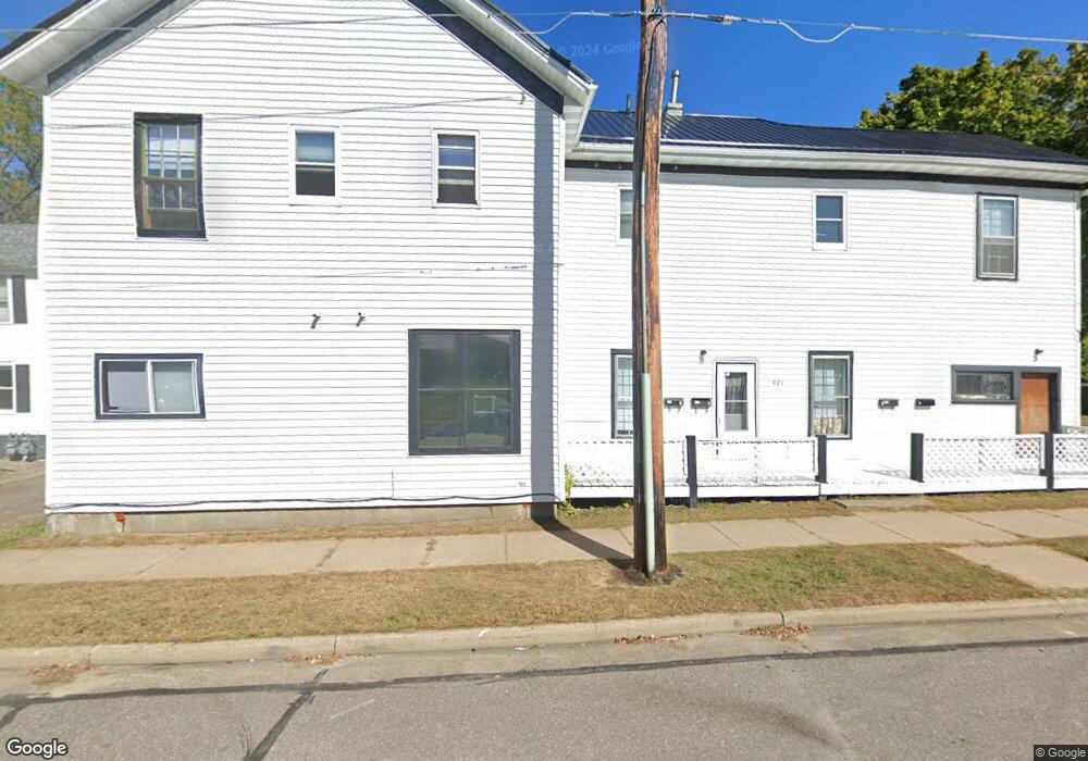 921 Main St E, Menomonie, WI 54751 - photo 1