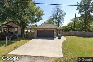 2445 Delaware St, Beaumont, TX 77703