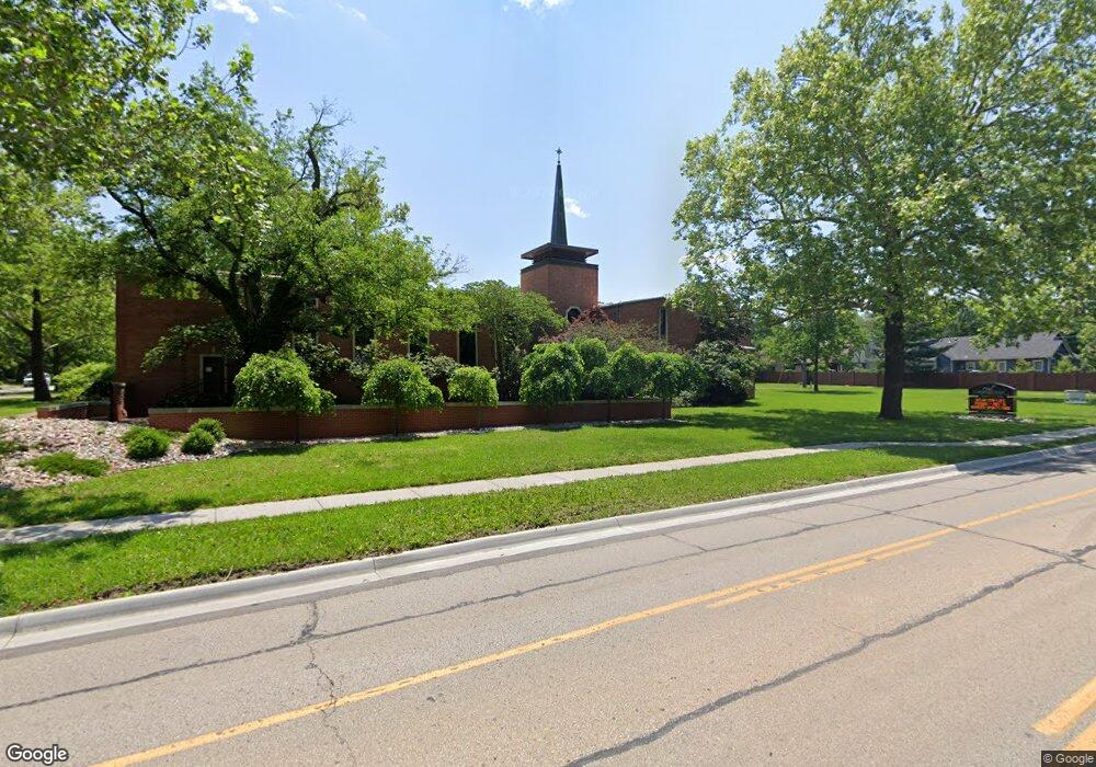 1701 SW Collins Ave, Topeka, KS 66604 - photo 1