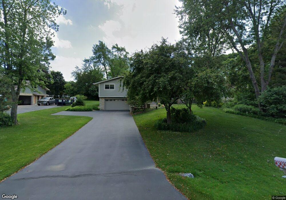 13305 Wrayburn Rd, Elm Grove, WI 53122 - photo 1