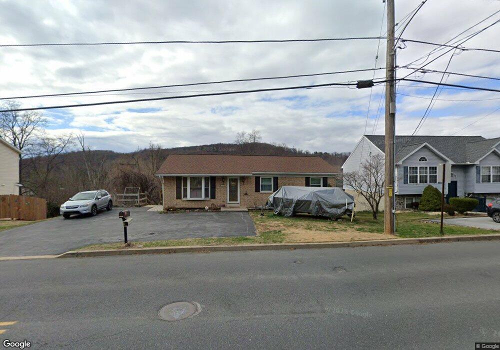 1421 Butter Ln, Reading, PA 19606 - photo 1