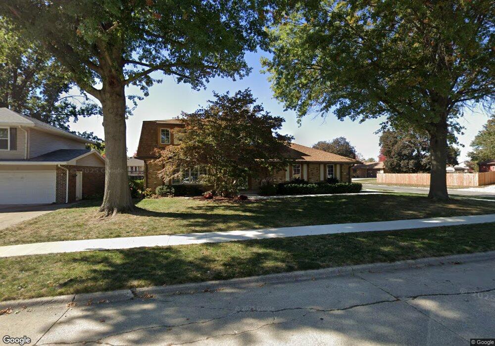 725 E 16th St N, Newton, IA 50208 - photo 1