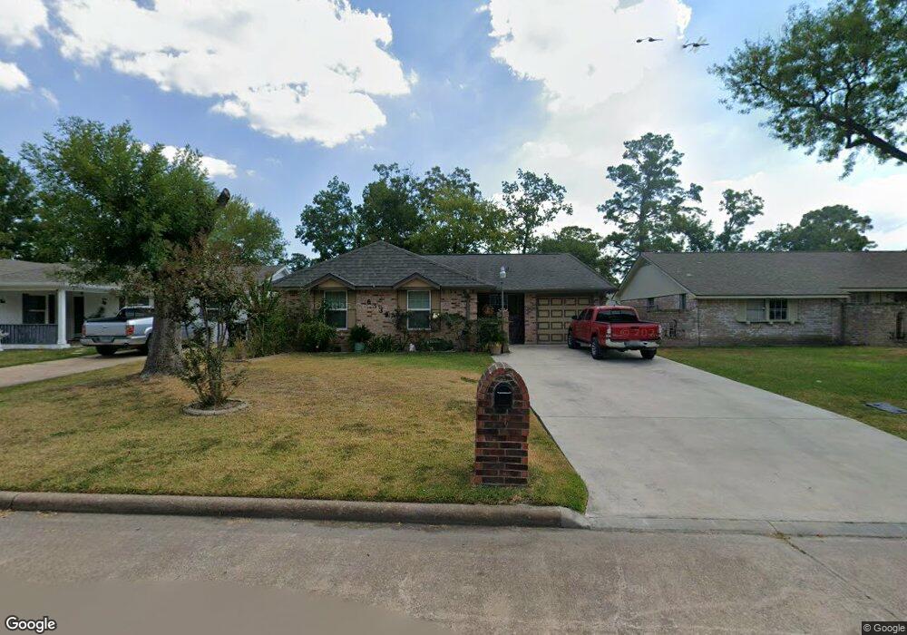 6339 Maple Hill Dr, Houston, TX 77088 - photo 1