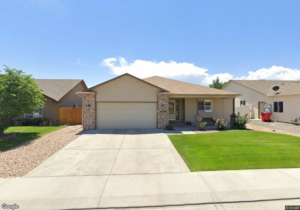 2935 Sylvia Ln, Grand Junction, CO 81504 - photo 1