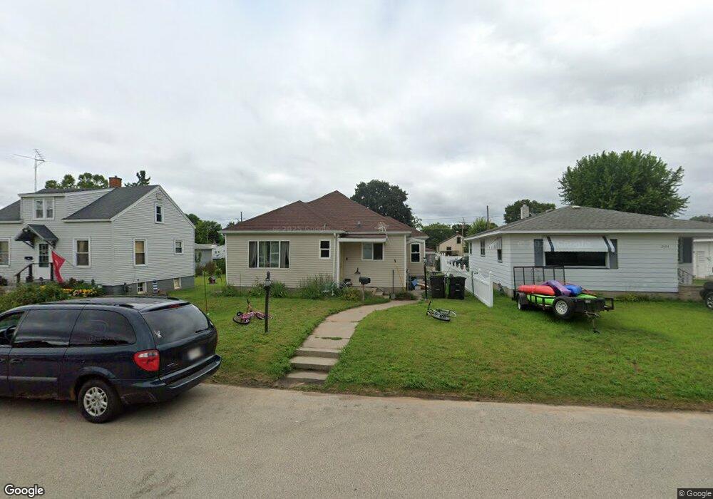 2108 15th Ave, Menominee, MI 49858 - photo 1