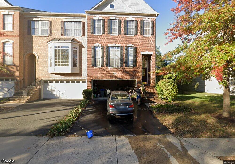 25848 Commons Square, Chantilly, VA 20152 - photo 1