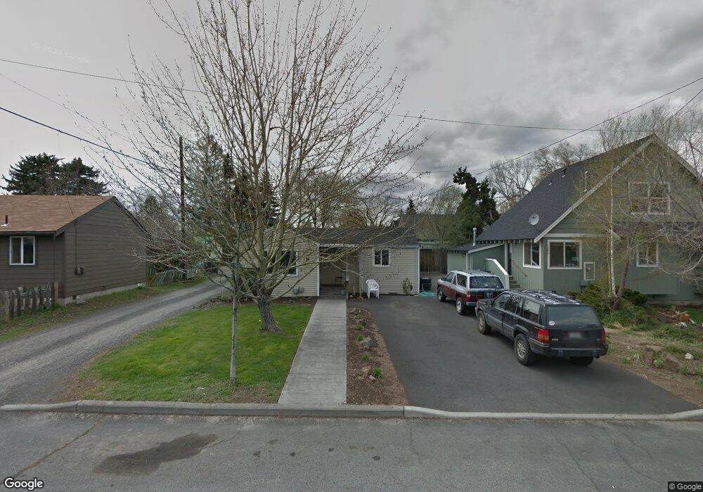 1439 NW 6th St, Bend, OR 97701 - photo 1