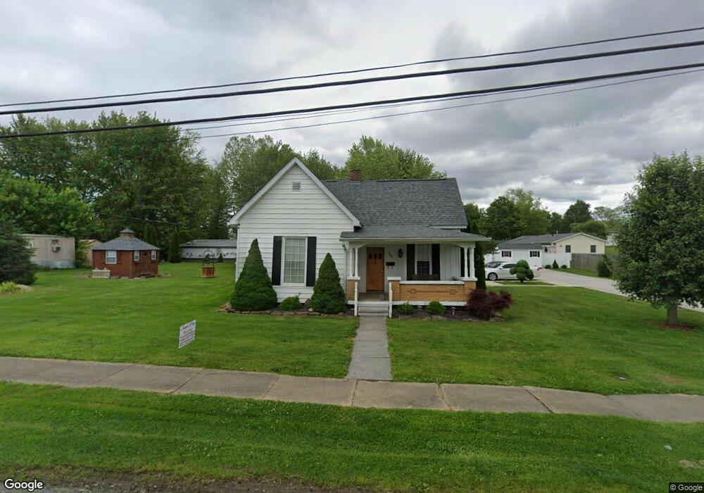 904 N Line St, Loogootee, IN 47553 - photo 1