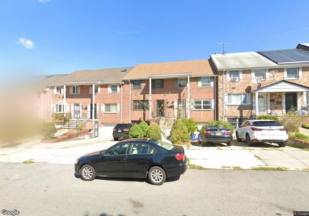 23941 66th Ave, Little Neck, NY 11362 - photo 1