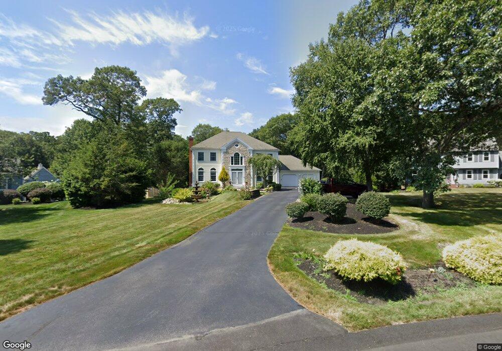 81 Fieldstone Ln, East Weymouth, MA 02189 - photo 1