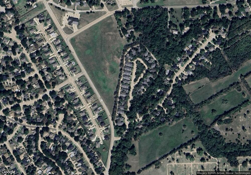 717 Oak Creek Ct, Ennis, TX 75119 - photo 1