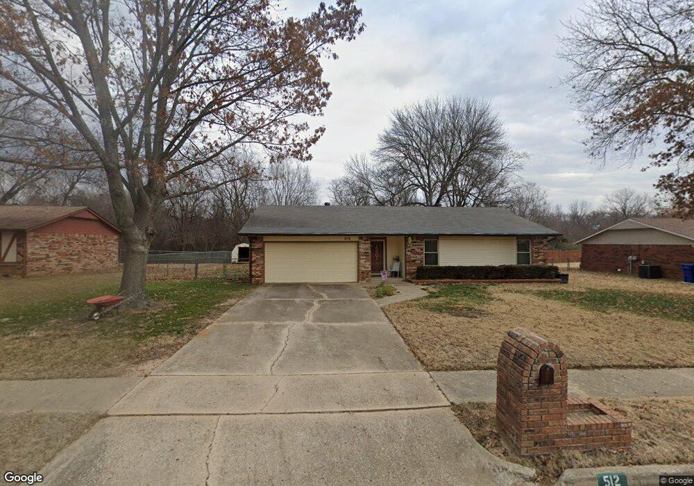 512 E Waco St, Broken Arrow, OK 74011 - photo 1