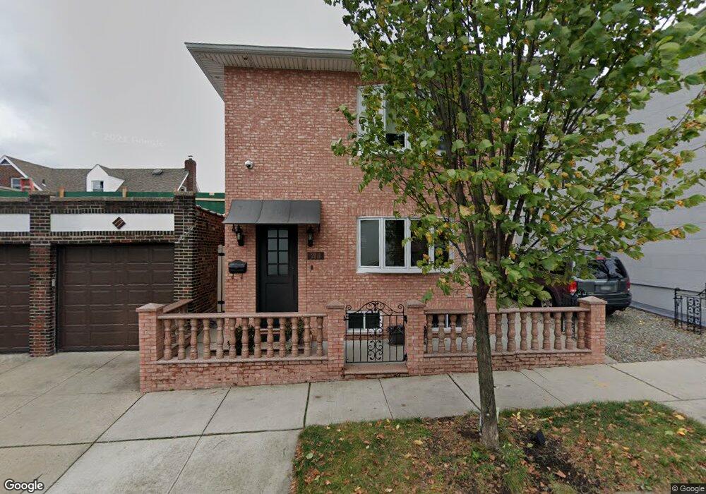 21-11 49th St, Astoria, NY 11105 - photo 1