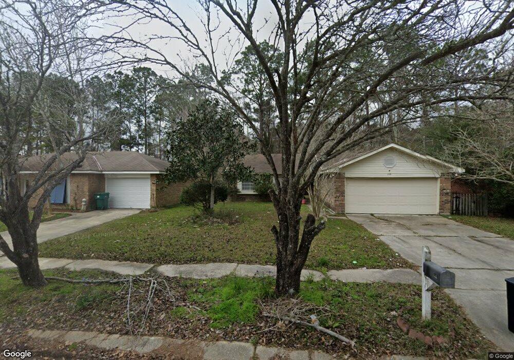 228 Foxbriar St, Slidell, LA 70461 - photo 1