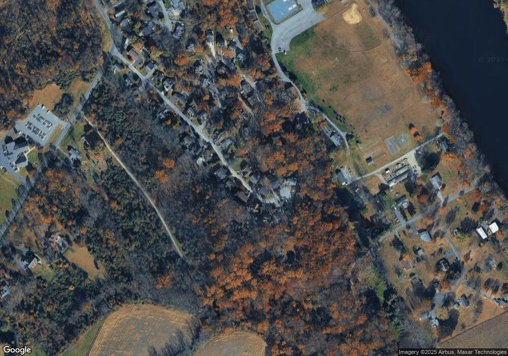 126 Lenape Trail, Mount Bethel, PA 18343 - photo 1