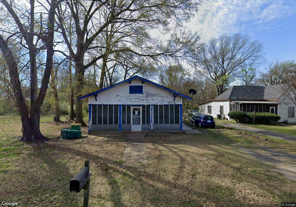 1713 W 10th St, Texarkana, TX 75501 - photo 1