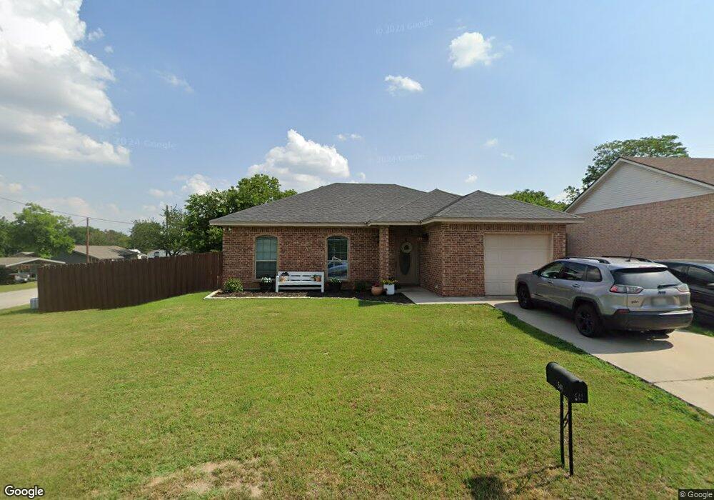 501 W Carpenter St, Decatur, TX 76234 - photo 1