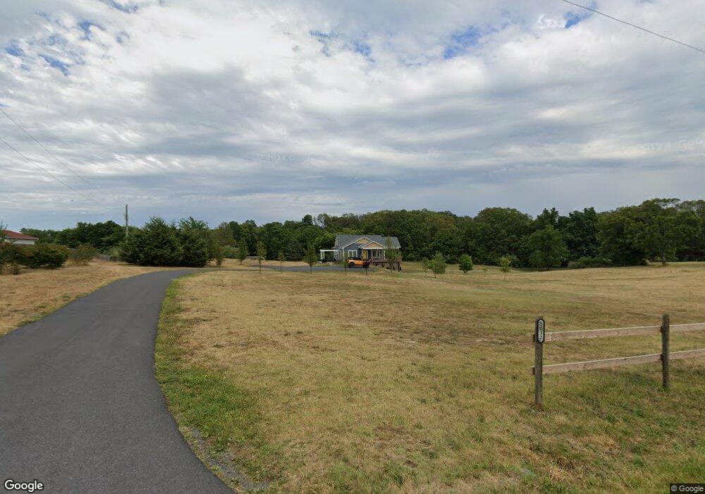 1032 Green Acre Dr, Strasburg, VA 22657 - photo 1