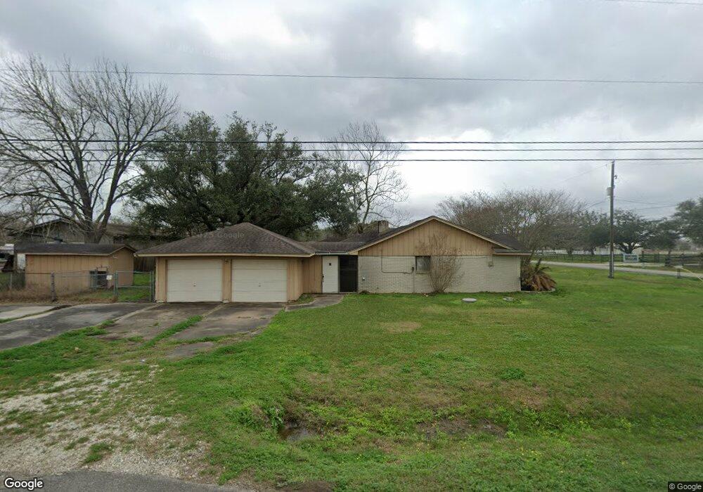2570 County Road 357, Alvin, TX 77511 - photo 1