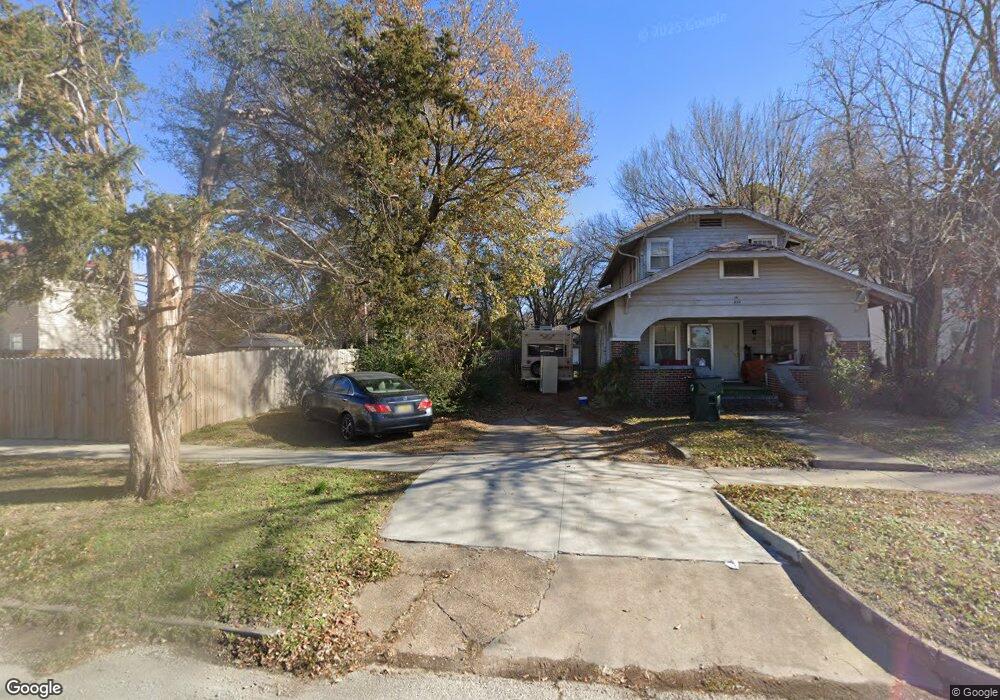 413 N Okmulgee Ave, Okmulgee, OK 74447 - photo 1