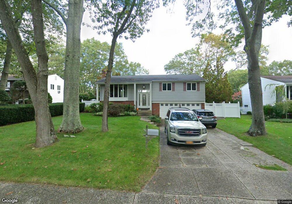 27 Stuyvesant Ln, Smithtown, NY 11787 - photo 1