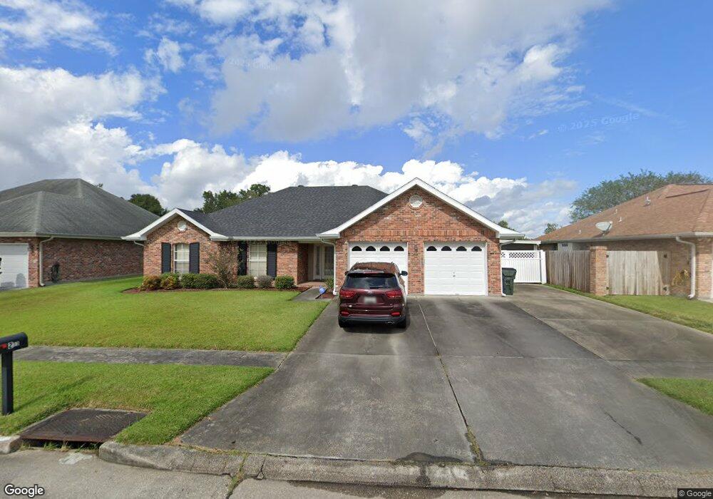213 Hawthorne Dr, Houma, LA 70360 - photo 1