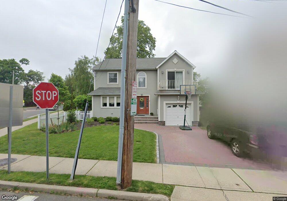 77 Memorial Place, Manhasset, NY 11030 - photo 1