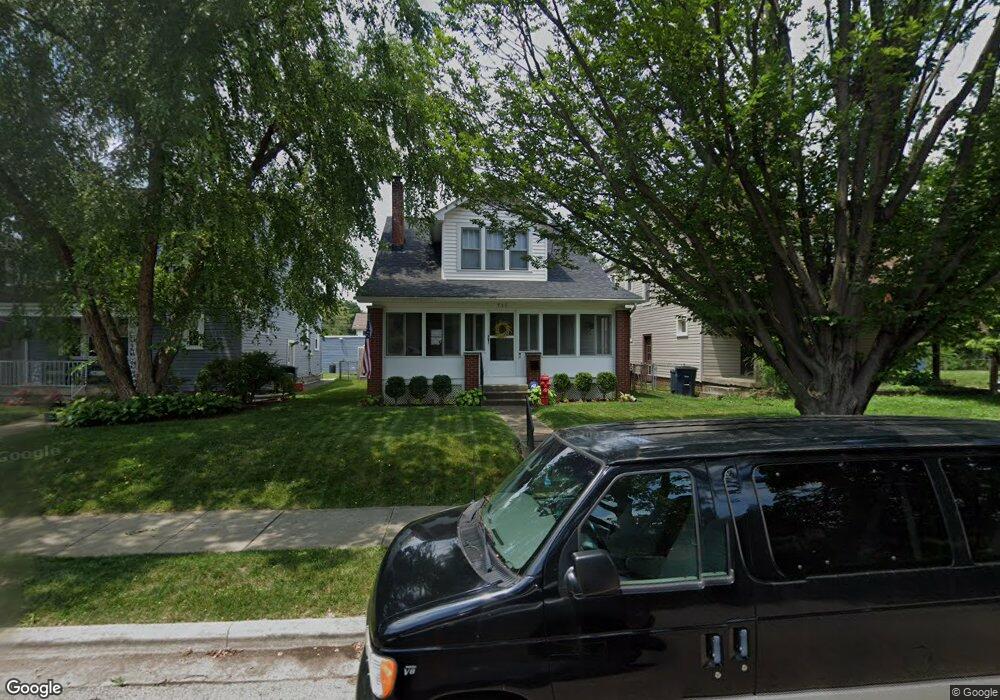 711 S Cassingham Rd, Columbus, OH 43209 - photo 1