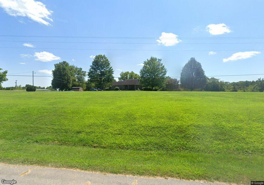 200 Hickory Ln, Bloomfield, KY 40008 - photo 1