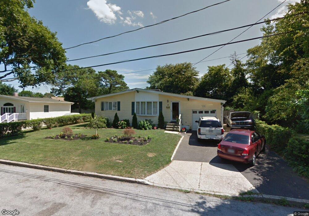 10 Dawn Crescent, Central Islip, NY 11722 - photo 1