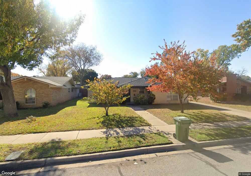 1612 Lexington Place, Bedford, TX 76022 - photo 1