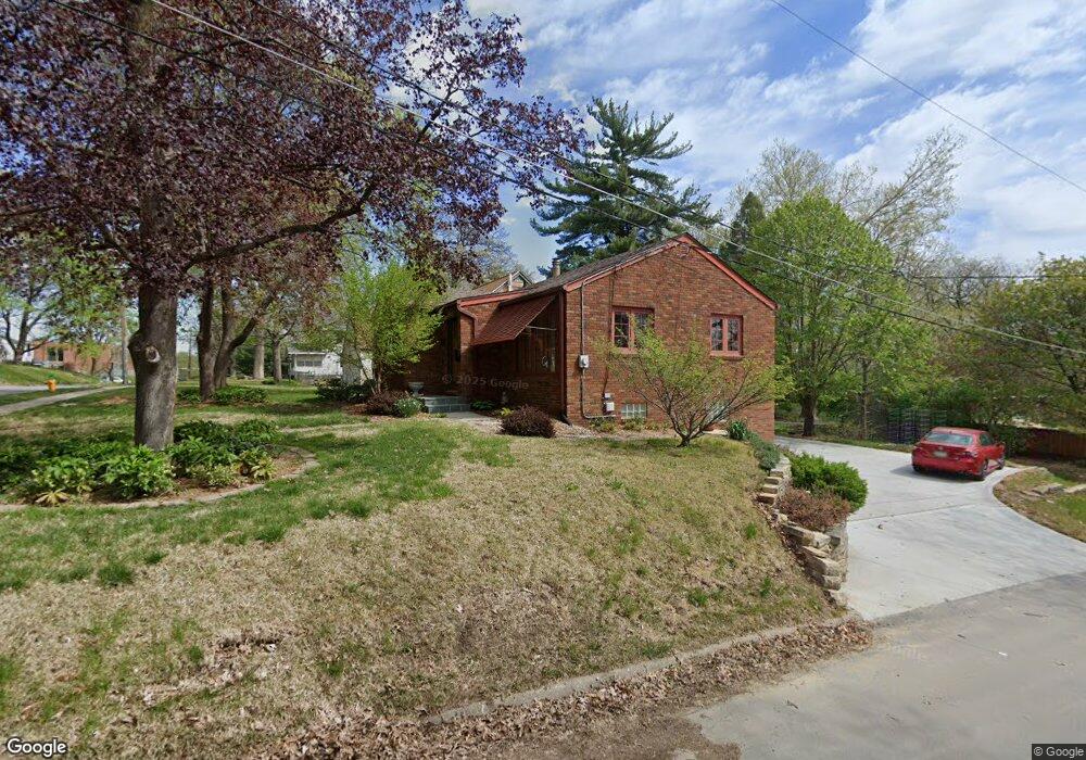 2001 30th St, Des Moines, IA 50310 - photo 1
