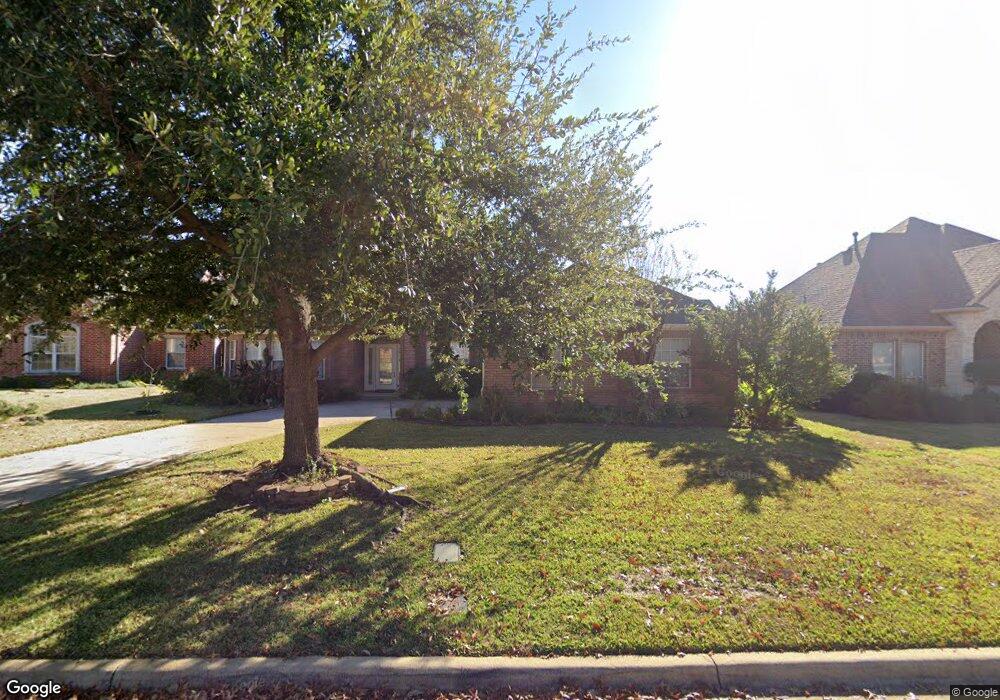 605 Sabine Ct, Hurst, TX 76054 - photo 1