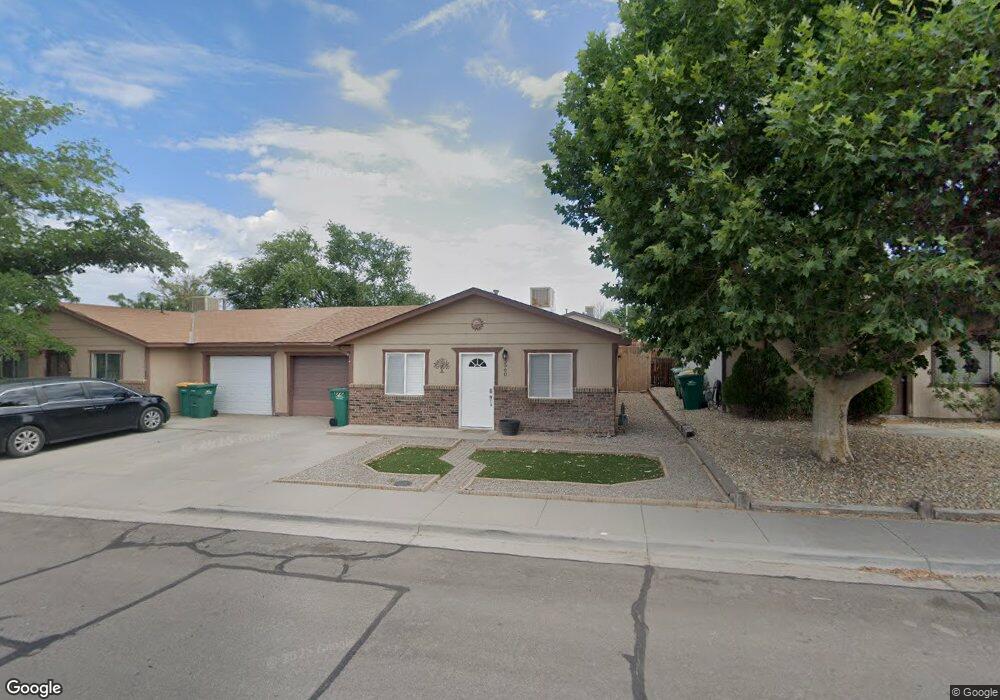 5560 Sagebrush Dr, Farmington, NM 87402 - photo 1