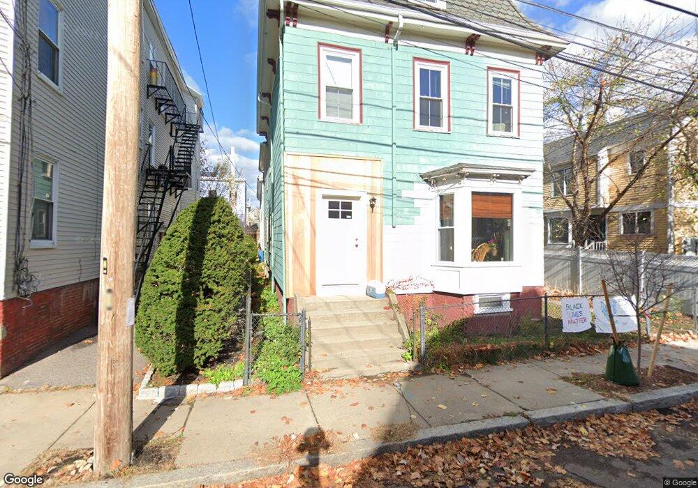 35 Oak St unit 2, Somerville, MA 02143 - photo 1