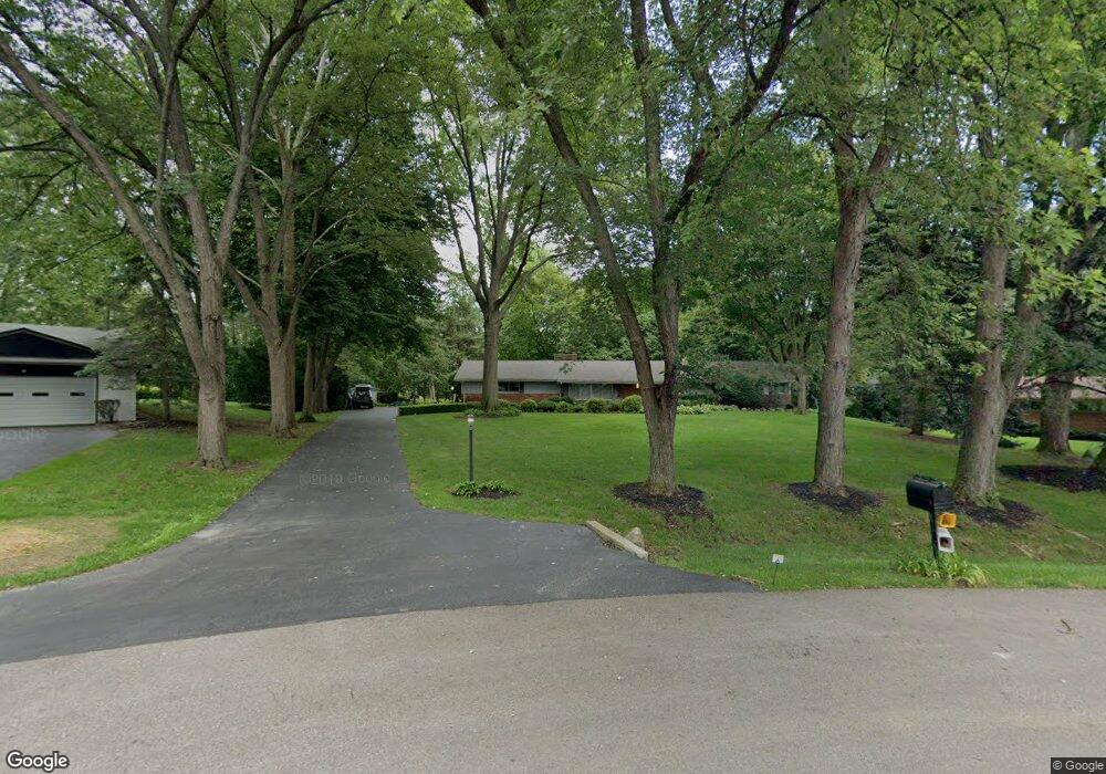 4020 Blackthorn Ct, Bloomfield Hills, MI 48301 - photo 1