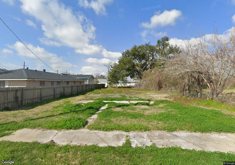 803 N Lyons St, Lake Charles, LA 70601 - photo 1