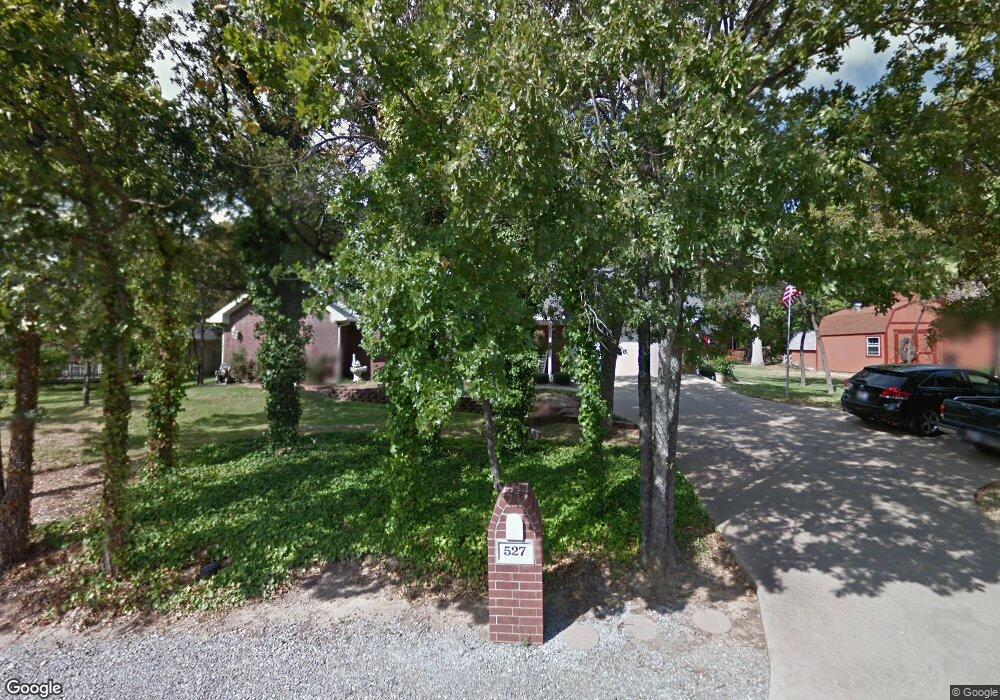 527 Lakepoint Loop, Pottsboro, TX 75076 - photo 1