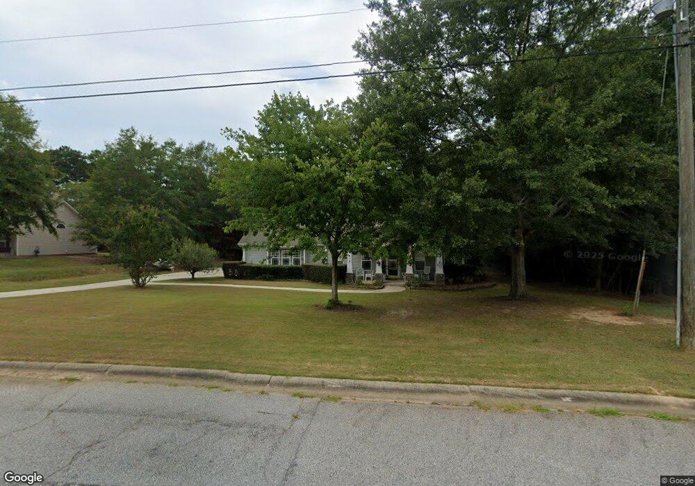 114 Lambdin Cir, Barnesville, GA 30204 - photo 1