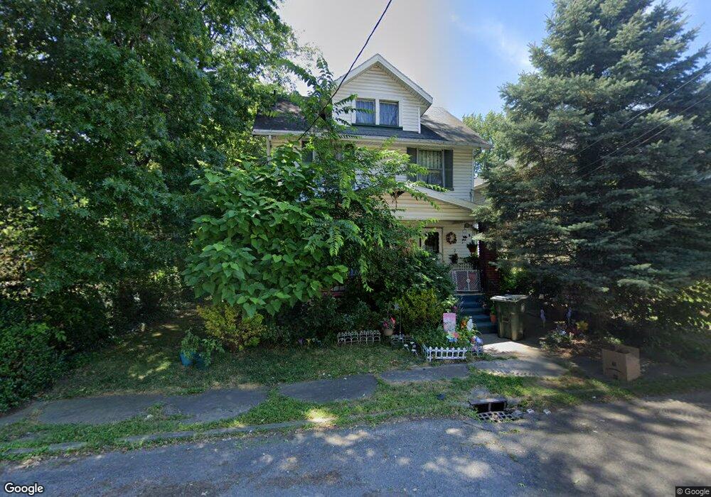 1425 Shriver Ave NE, Canton, OH 44705 - photo 1