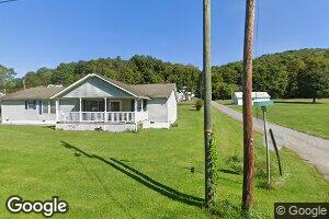 221 Serpell Ave, Belington, WV 26250