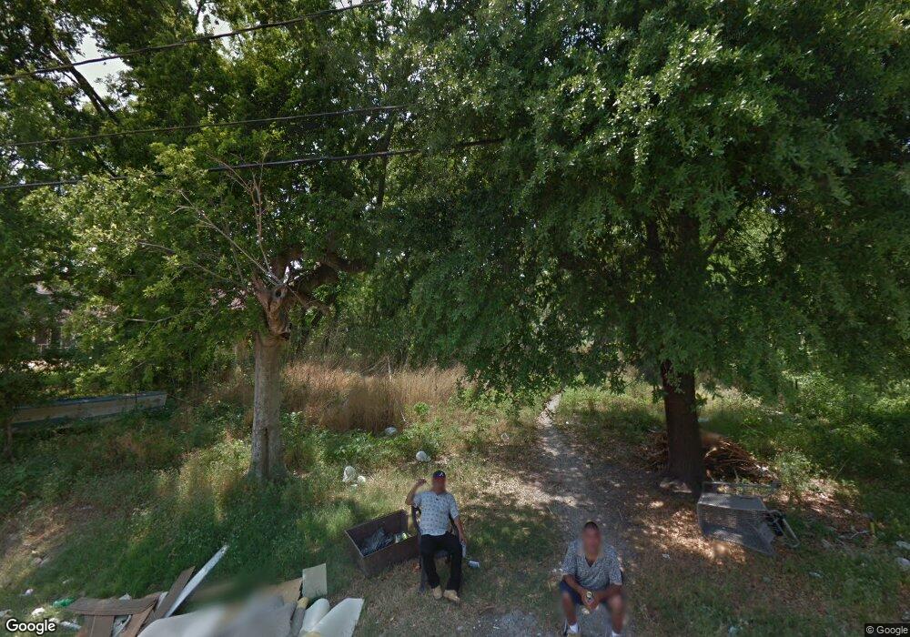 3011 Staples St, Houston, TX 77026 - photo 1