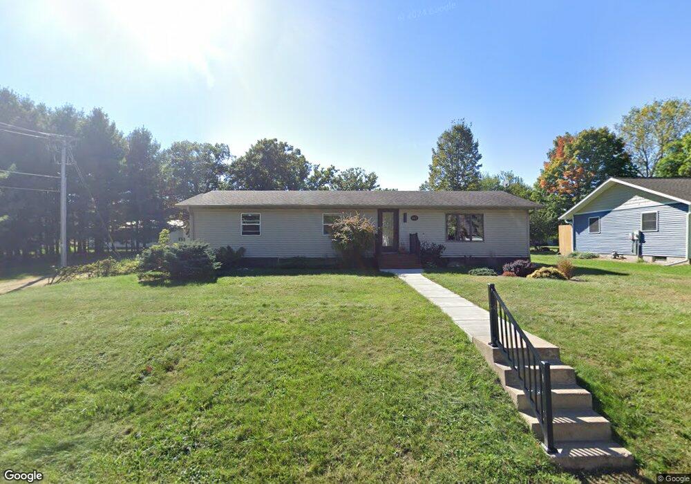 1412 12th Ave E, Menomonie, WI 54751 - photo 1