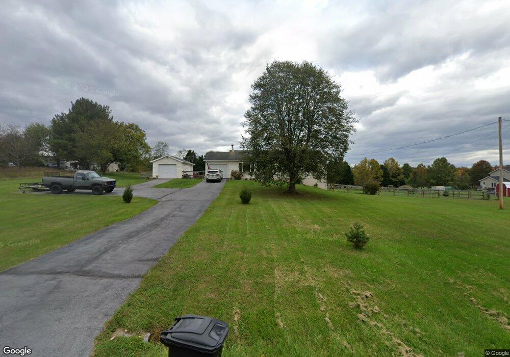 189 Kathys Ln, Hedgesville, WV 25427 - photo 1