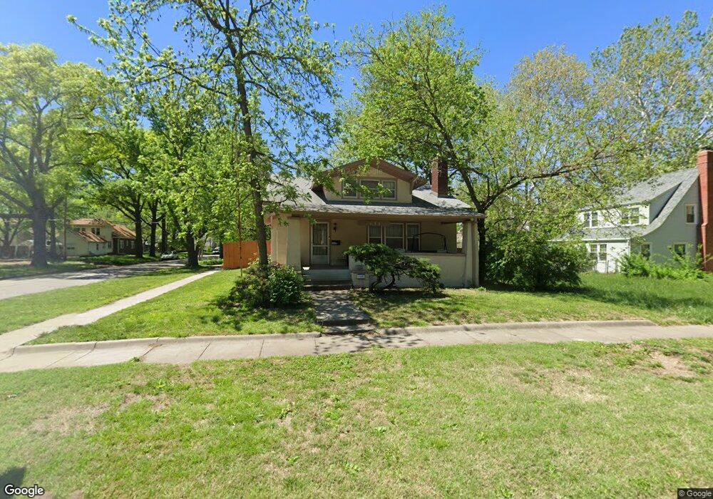 1435 SW MacVicar Ave, Topeka, KS 66604 - photo 1