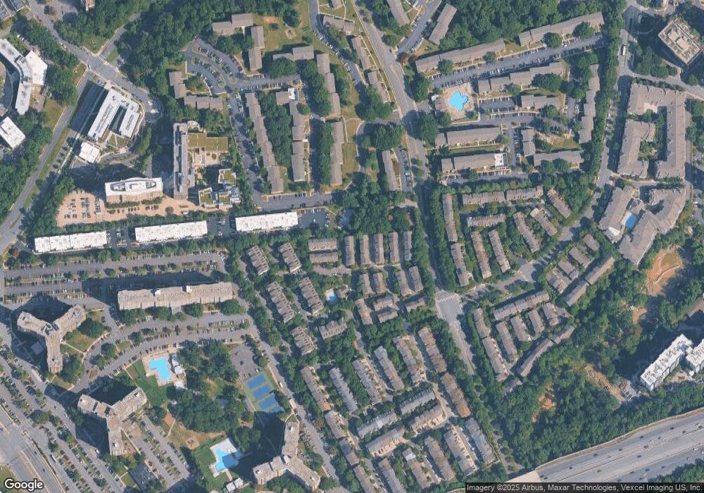 2434 Garnett Dr, Alexandria, VA 22311 - photo 1