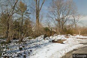6 Sloanes Ct, Port Washington, NY 11050